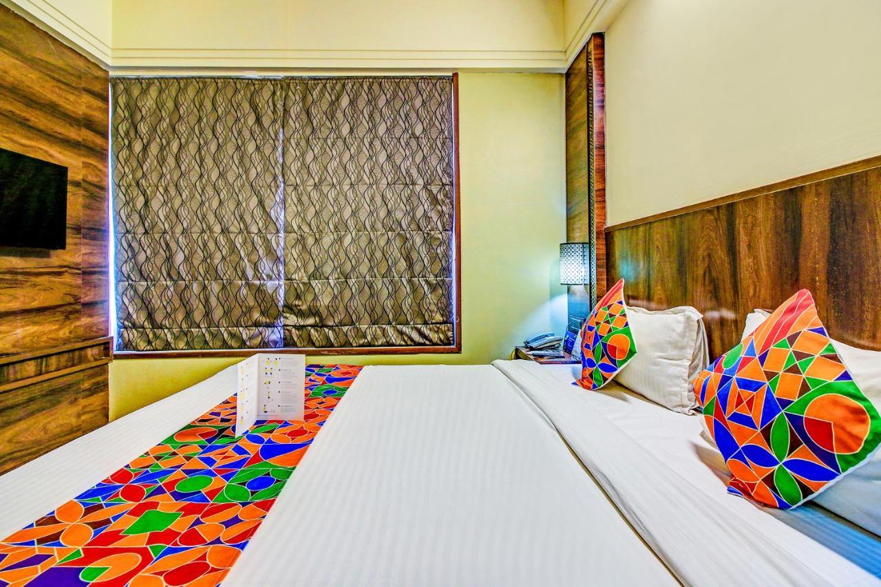 מומביי Hotel Crawford Inn מראה חיצוני תמונה