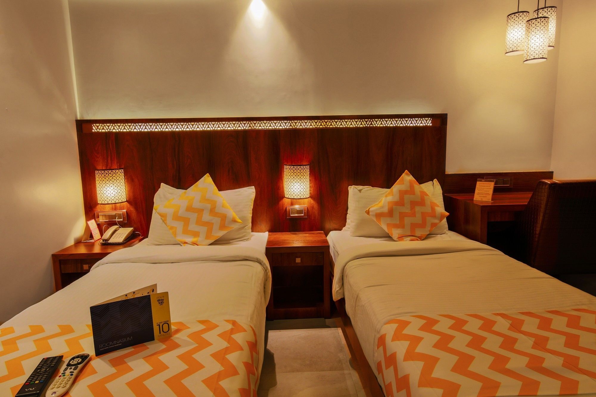 מומביי Hotel Crawford Inn מראה חיצוני תמונה